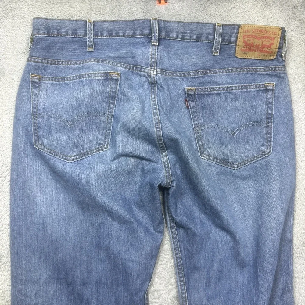 Levis levis 569